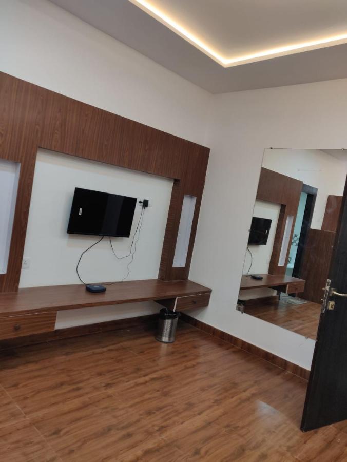 Hotel Virasat By Bookingcare Chhatarpur Luaran gambar