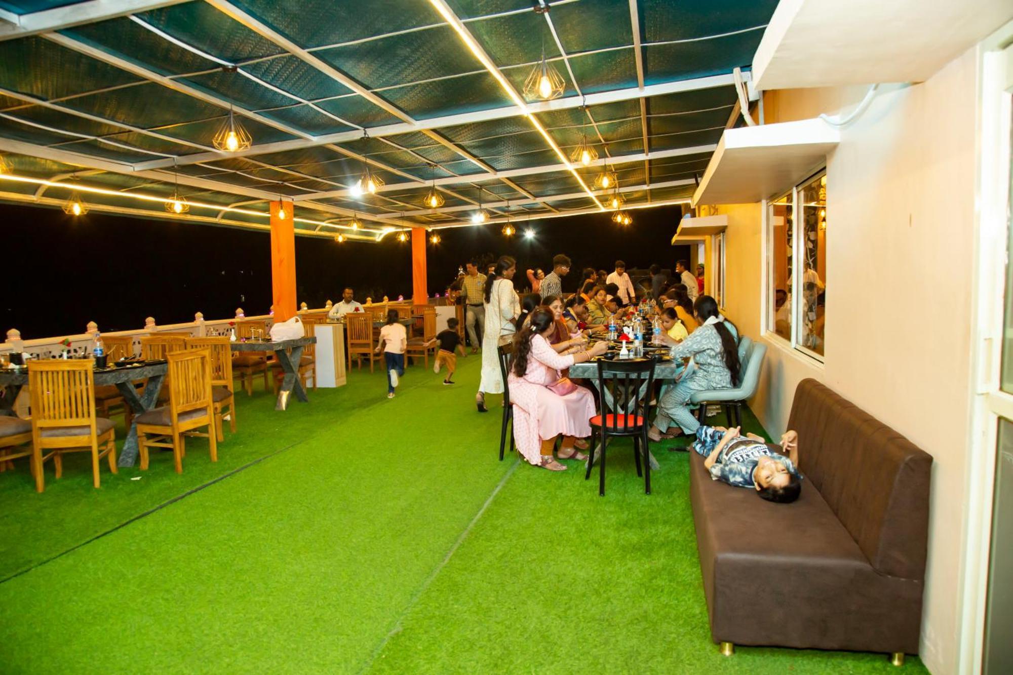 Hotel Virasat By Bookingcare Chhatarpur Luaran gambar